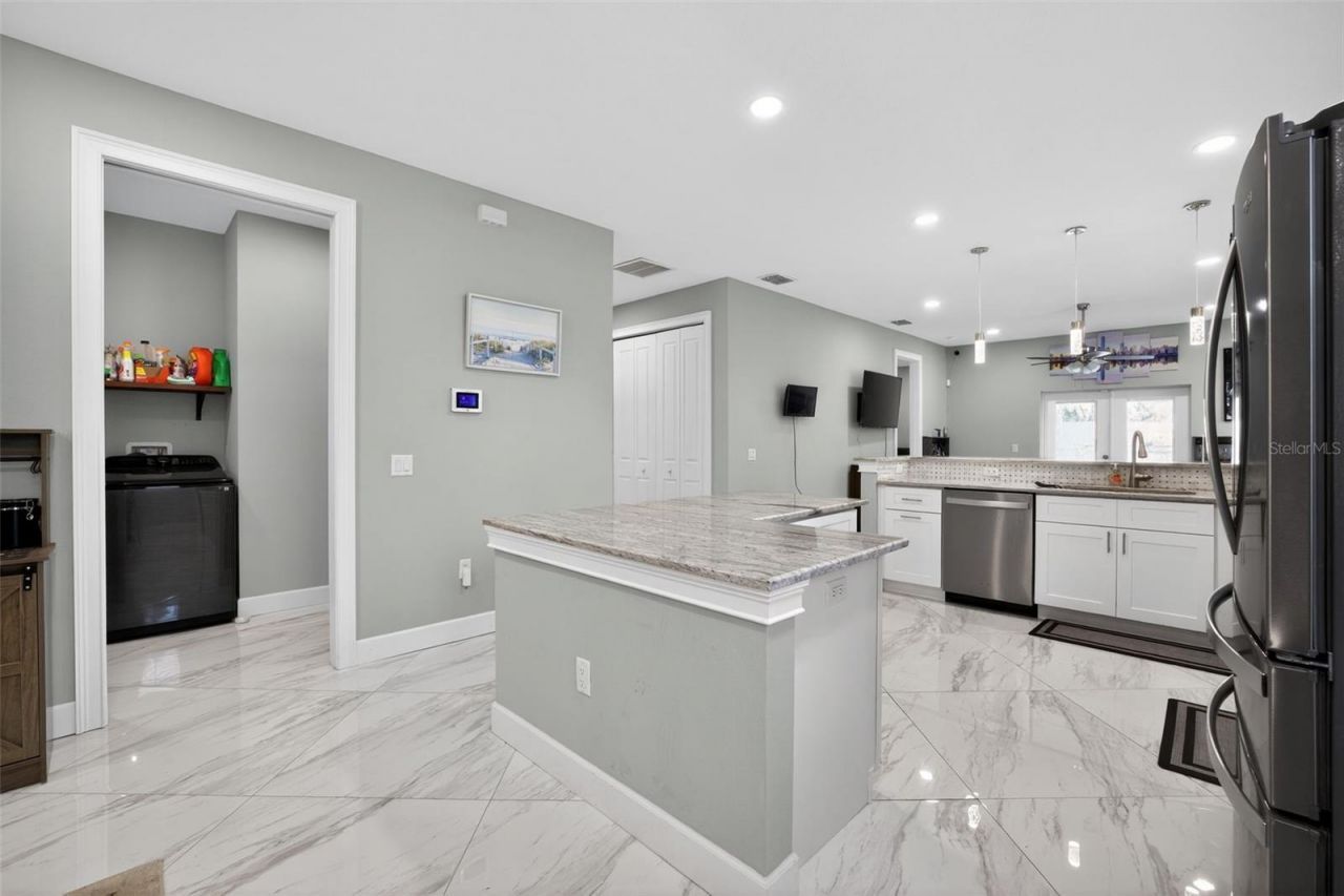 711 28th Avenue S, Saint Petersburg, FL 33705 Photo