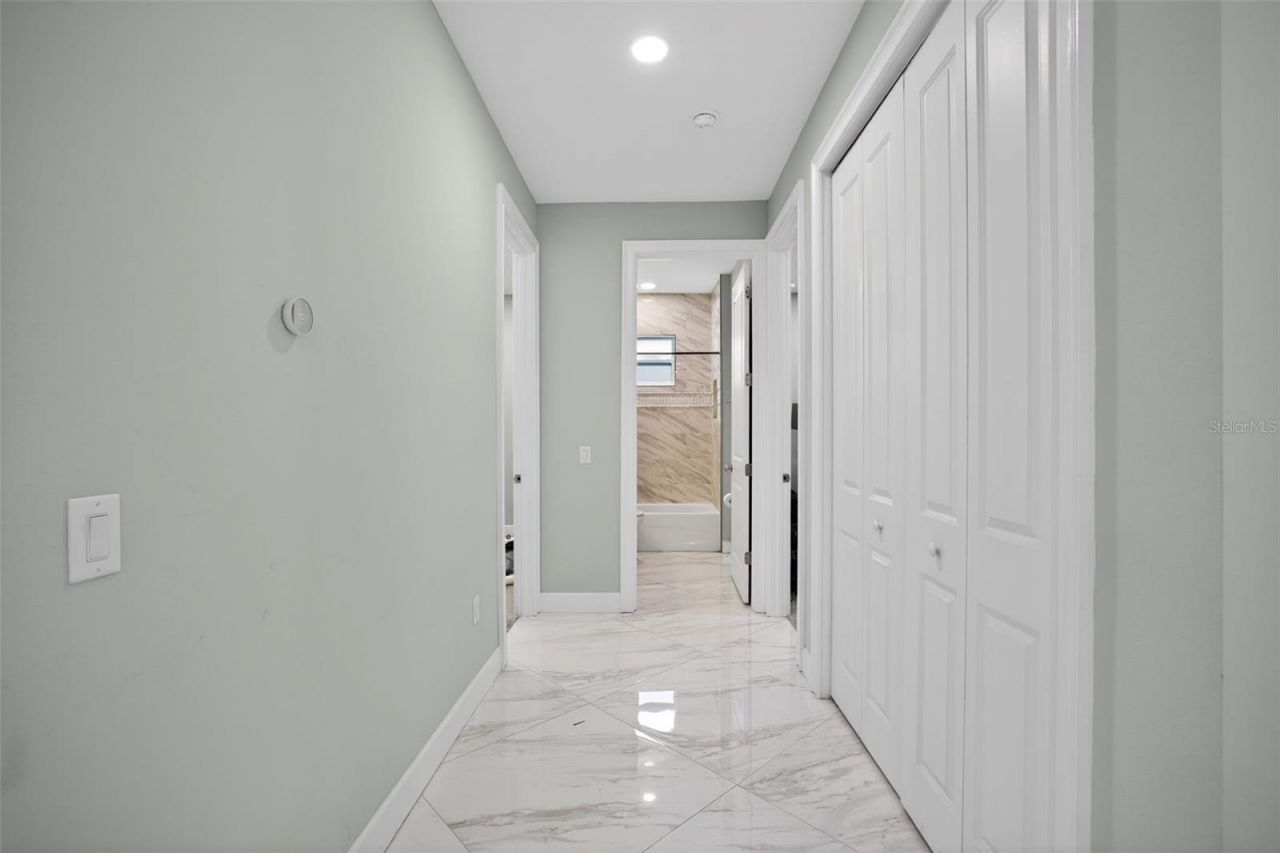 711 28th Avenue S, Saint Petersburg, FL 33705 Photo