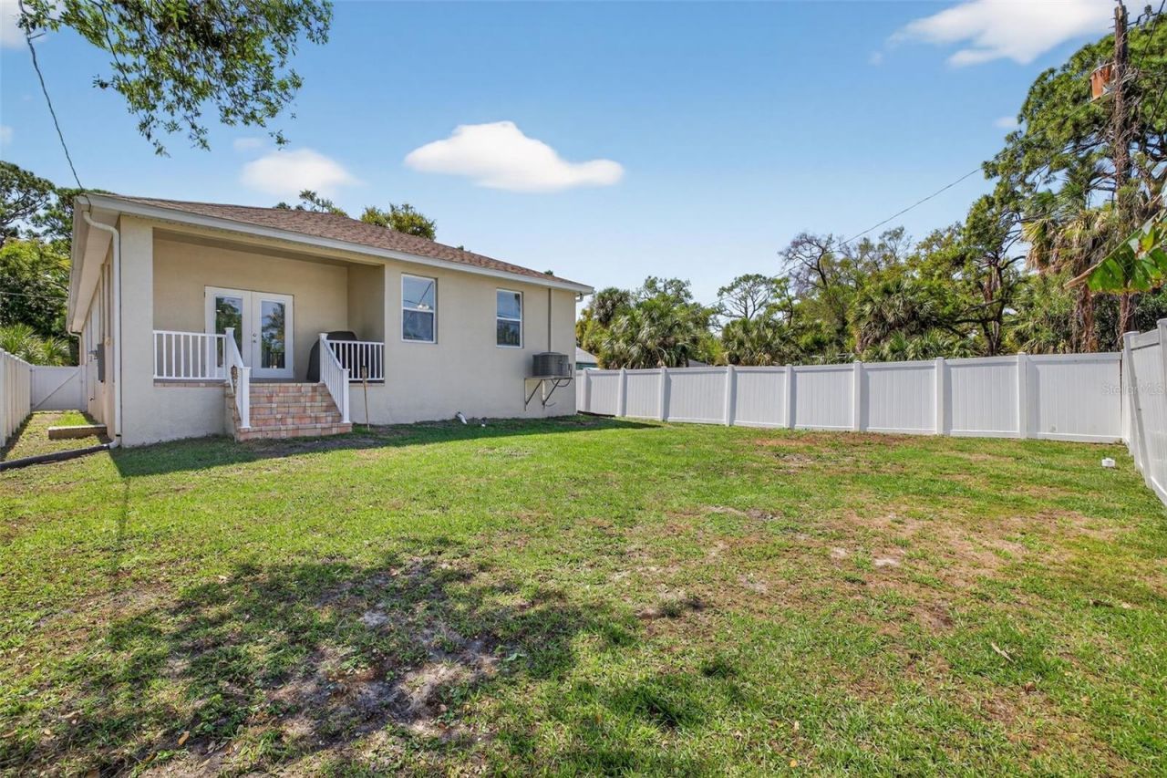 711 28th Avenue S, Saint Petersburg, FL 33705 Photo