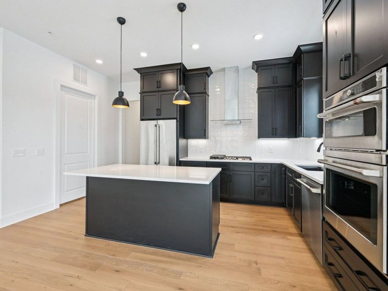 2842 Gunnison Drive , Unit 302, Columbus, OH 43228 Photo 13