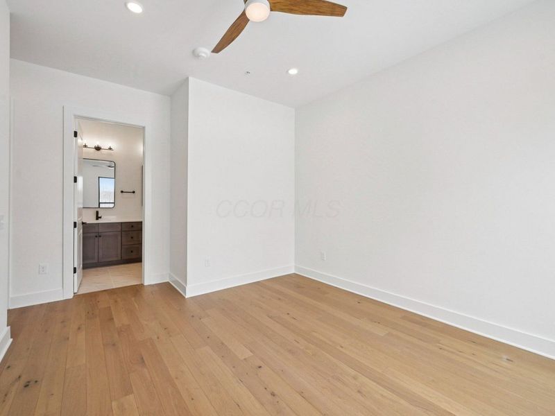 2842 Gunnison Drive , Unit 302, Columbus, OH 43228 Photo 22