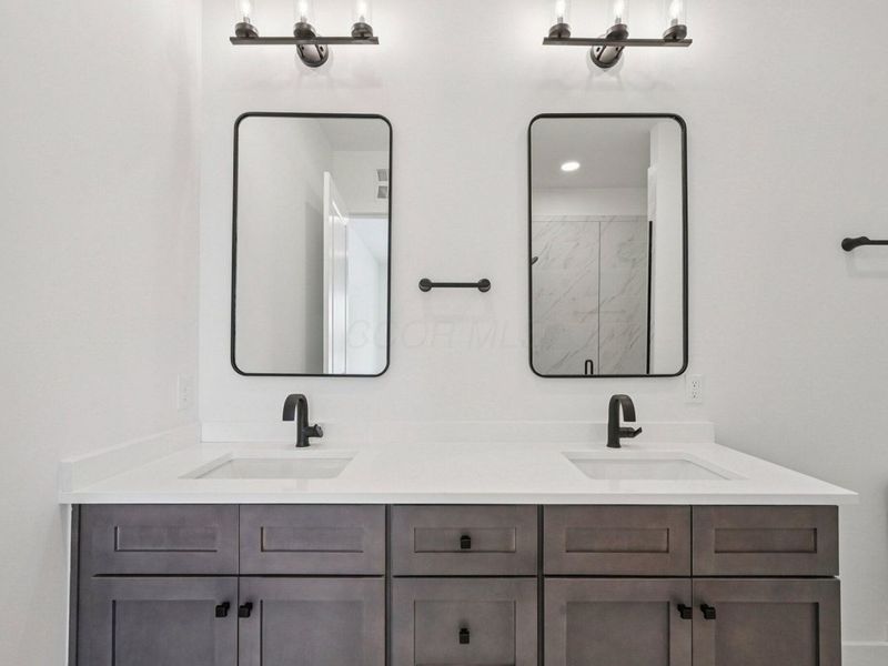 2842 Gunnison Drive , Unit 302, Columbus, OH 43228 Photo 23