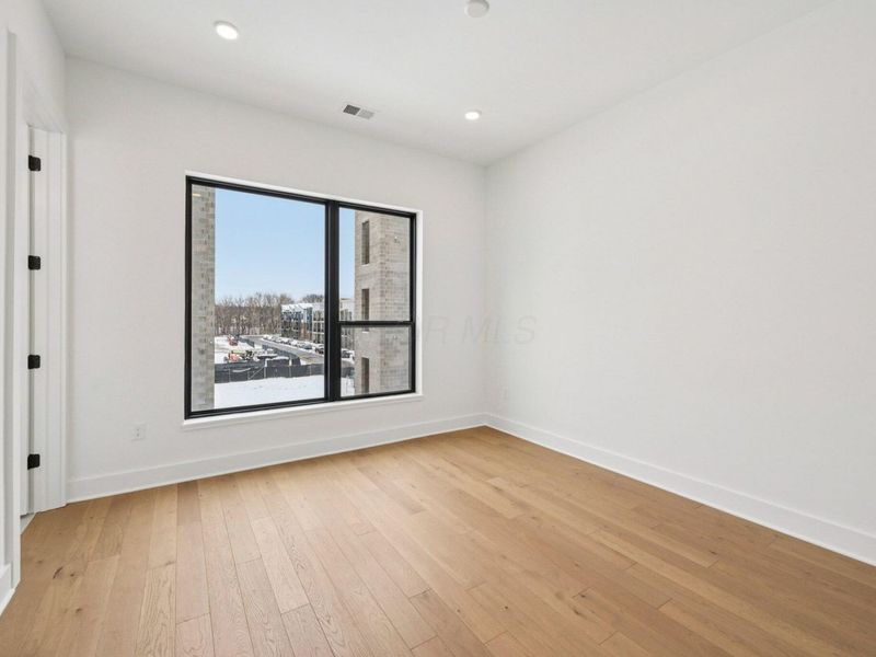 2842 Gunnison Drive , Unit 302, Columbus, OH 43228 Photo 30