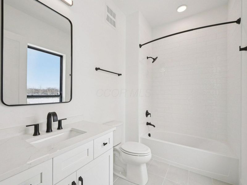 2842 Gunnison Drive , Unit 302, Columbus, OH 43228 Photo 31