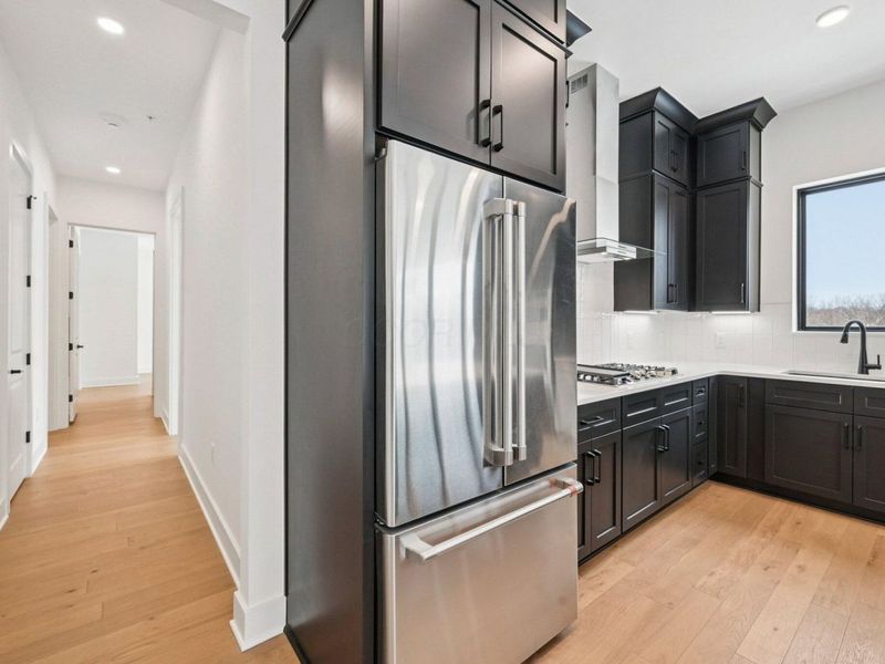 2842 Gunnison Drive , Unit 302, Columbus, OH 43228 Photo 8