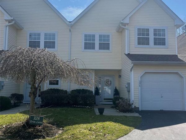 326 Erin Lane, East Setauket, NY 11733