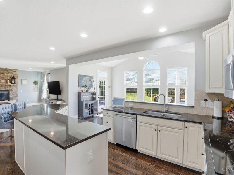 4503 Blue Jay Way, Mason, OH 45040 Photo 9