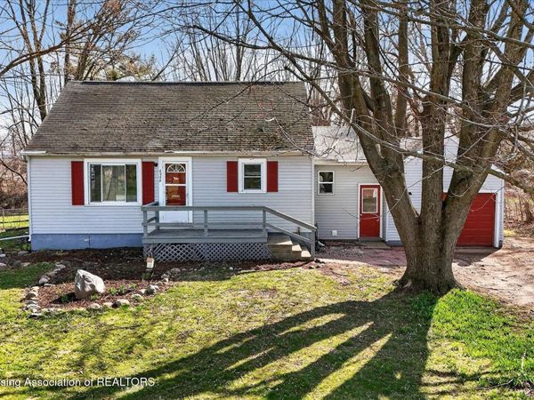 6958 Williams Road, Lansing, MI 48911