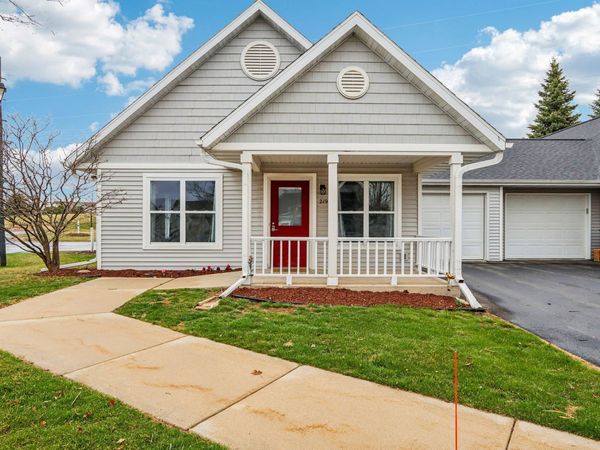 219 Larkspur Court, Sun Prairie, WI 53590