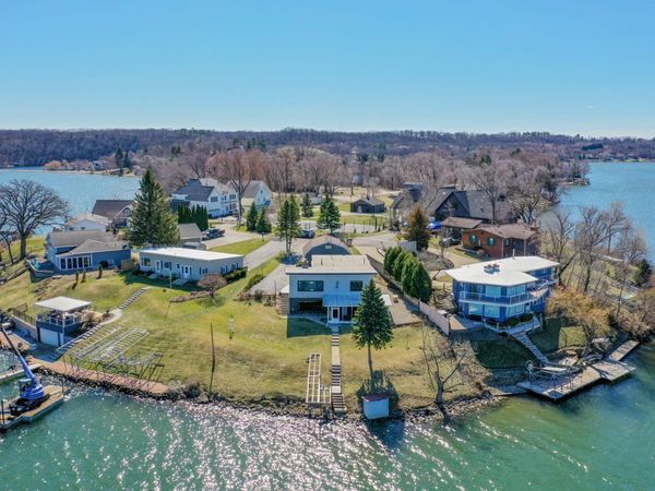 N7374 Chapel Dr, Whitewater, WI 53190