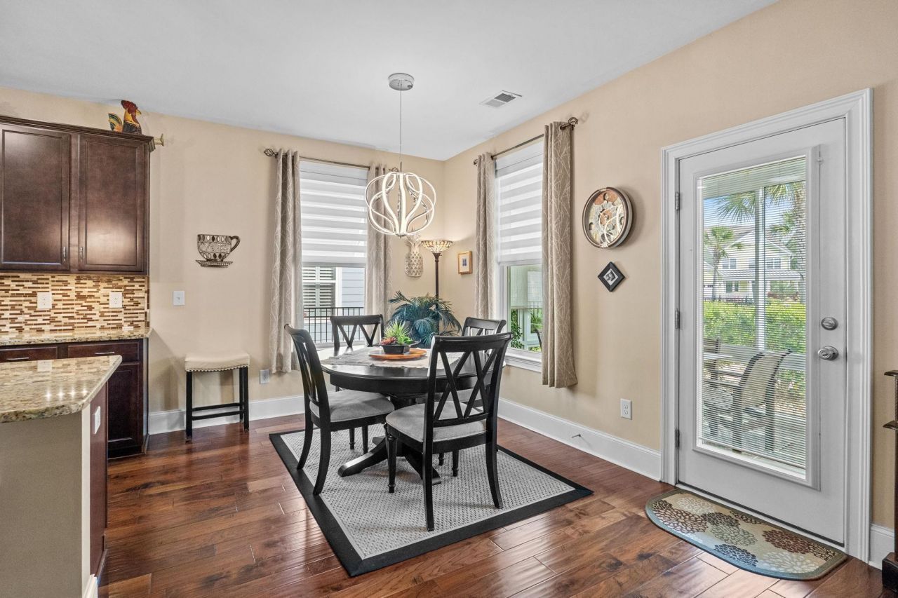 1512 Kensington Ln. Photo 23