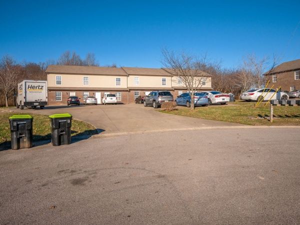 529 Patriot Park , Unit B, Clarksville, TN 37042