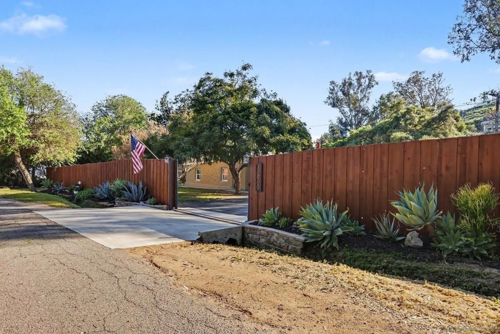 30960 Mission, Bonsall, CA 92003 Main Photo