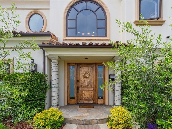 880 11th, Manhattan Beach, CA 90266