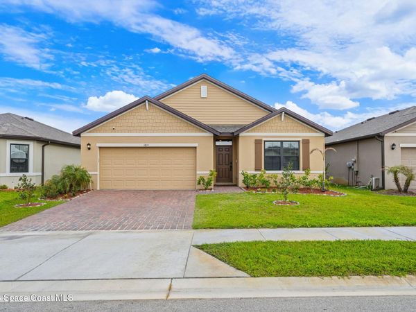 1814 Farmhouse Road SE, Palm Bay, FL 32909