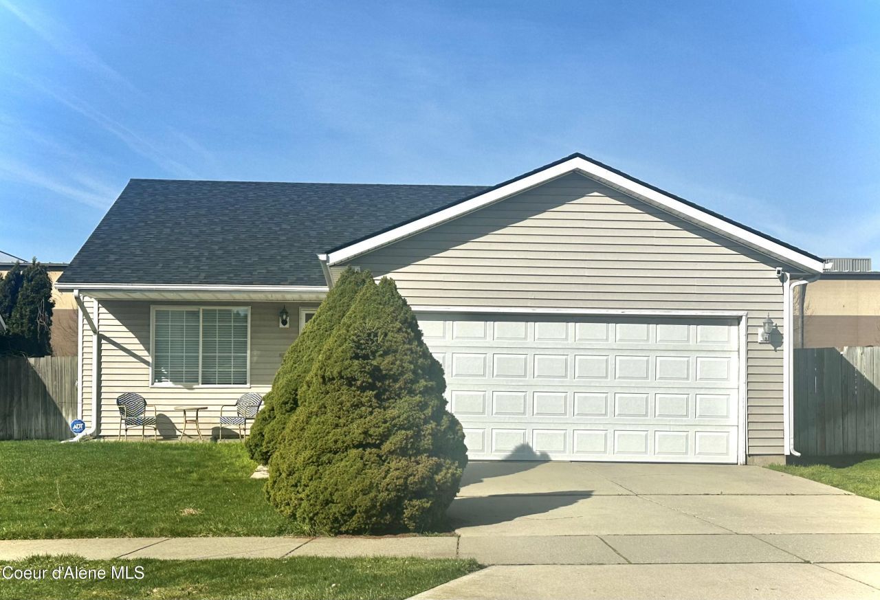 3725 N Beehive St, Coeur d Alene, ID 83815 Main Photo