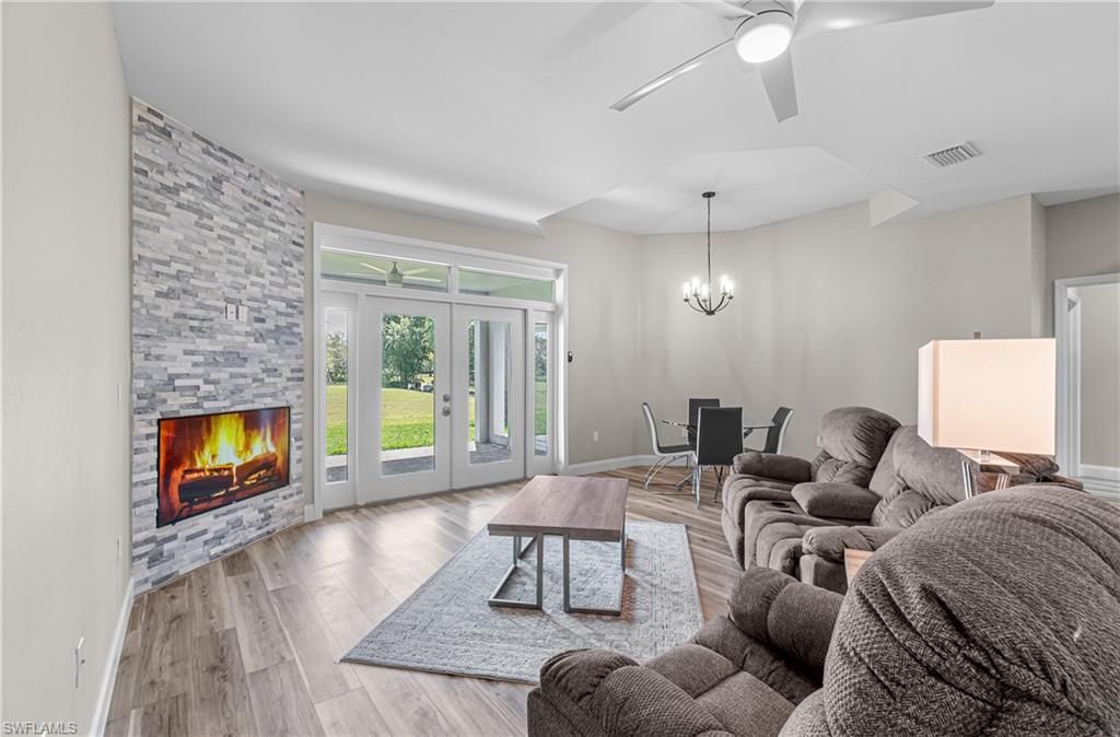 2016 Oxford Ridge Cir , Lehigh Acres, FL 33973 Photo