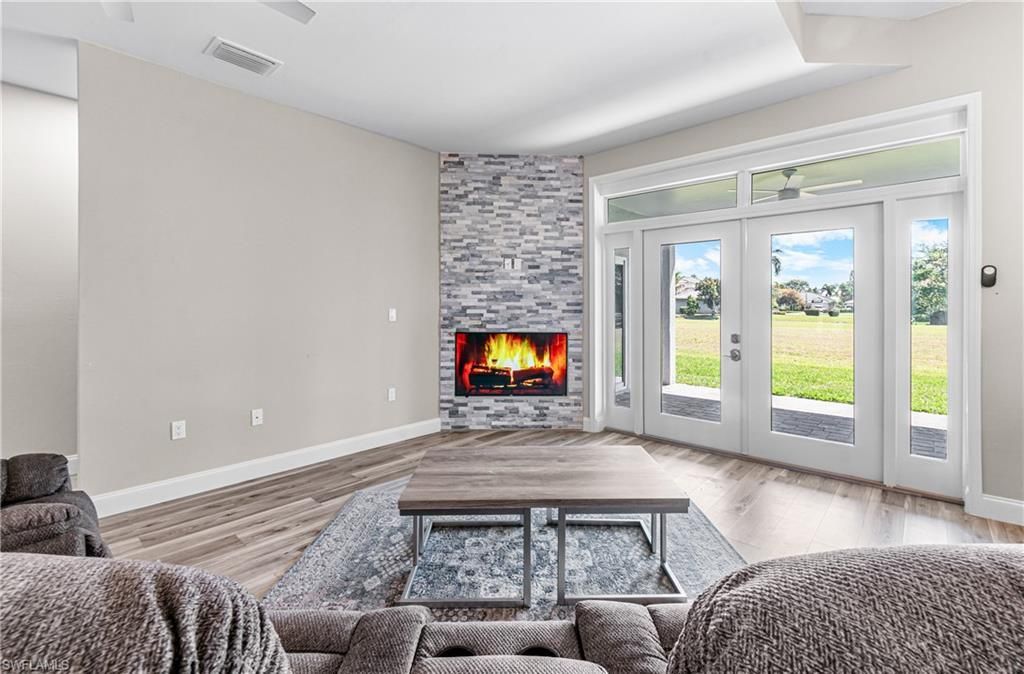 2016 Oxford Ridge Cir , Lehigh Acres, FL 33973 Photo