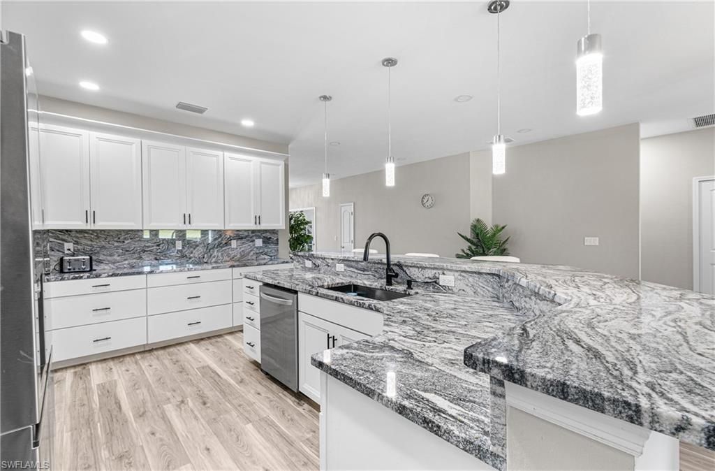 2016 Oxford Ridge Cir , Lehigh Acres, FL 33973 Photo