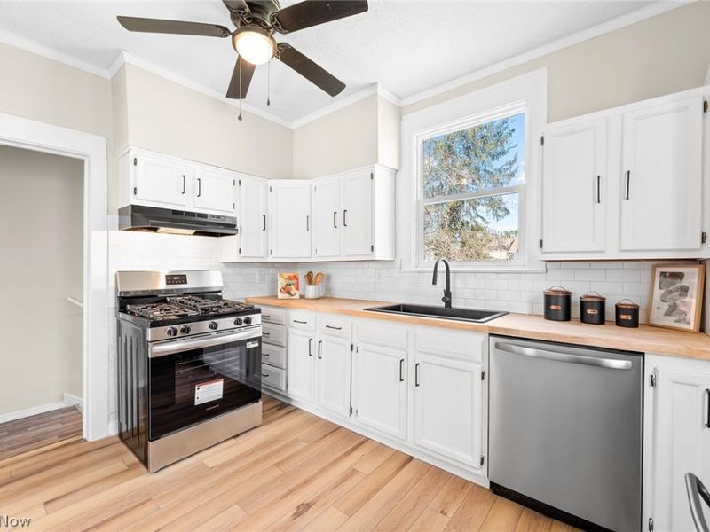 1529 Pilgrim Street, Akron, OH 44305 Photo 15