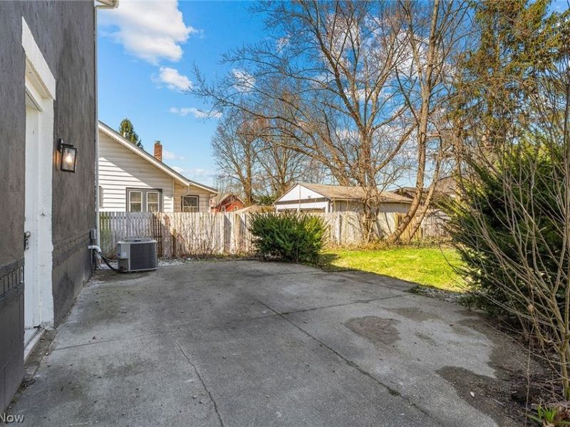 1529 Pilgrim Street, Akron, OH 44305 Photo 32