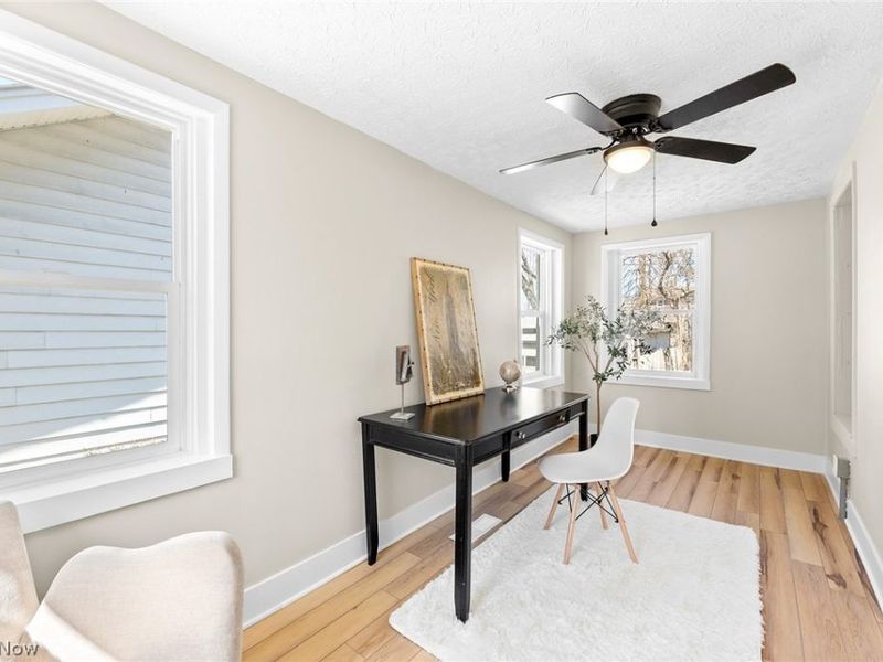 1529 Pilgrim Street, Akron, OH 44305 Photo 6