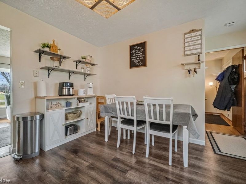 1555 Diana Drive, Brunswick, OH 44212 Photo 9