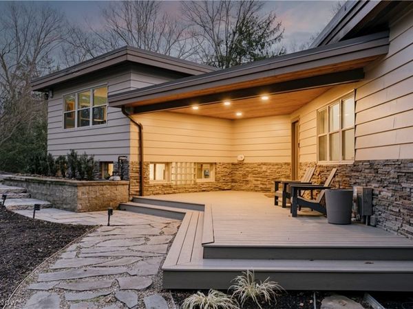 35 Skyline Drive , Moreland Hills, OH 44022