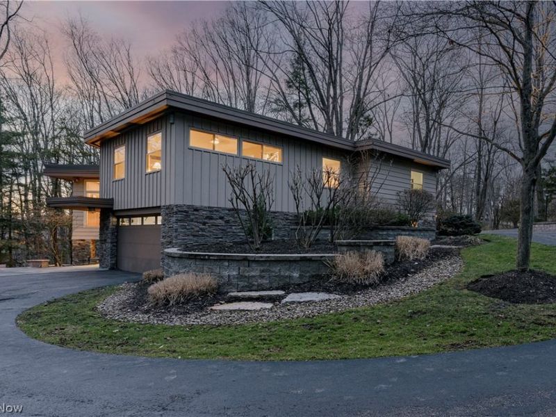 35 Skyline Drive, Moreland Hills, OH 44022 Photo 4