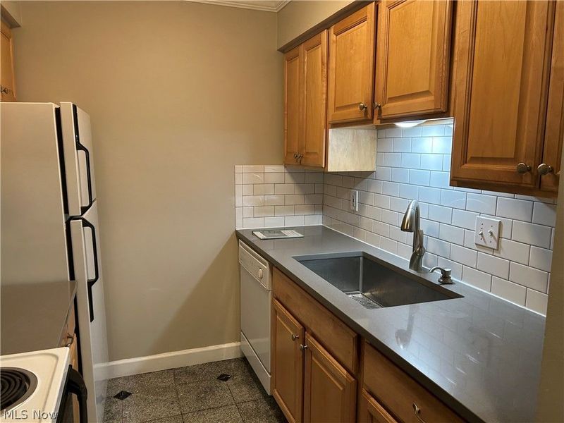 23875 David Drive, Unit 106, North Olmsted, OH 44070 Photo 3