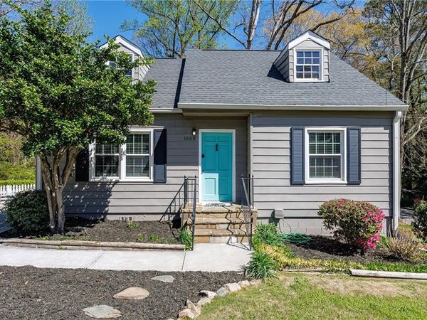 1868 Dyer Circle , Chamblee, GA 30341