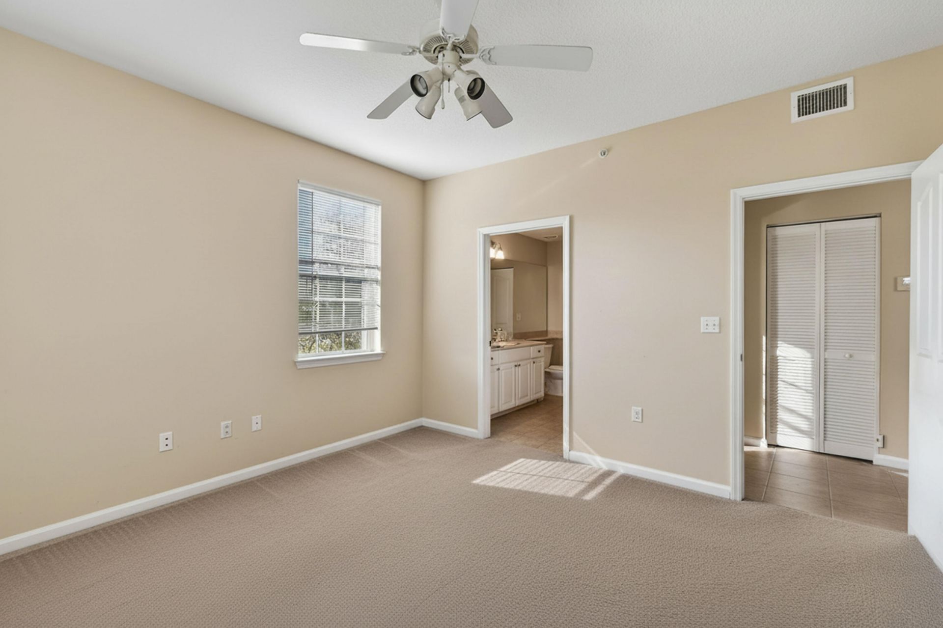 224 Murcia Drive, Unit 305, Jupiter, FL 33458 Photo