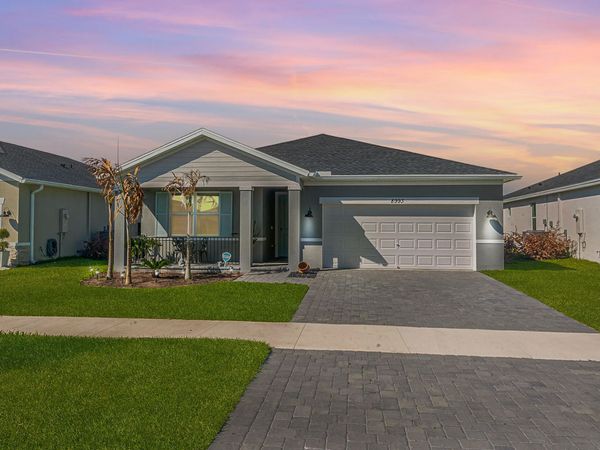 8993 Dahlia Circle, Port St. Lucie, FL 34986