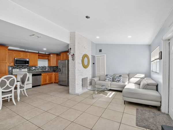 4559 Cole Street, West Palm Beach, FL 33417