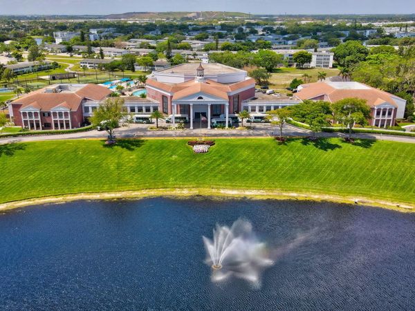 328 Farnham P, Deerfield Beach, FL 33442