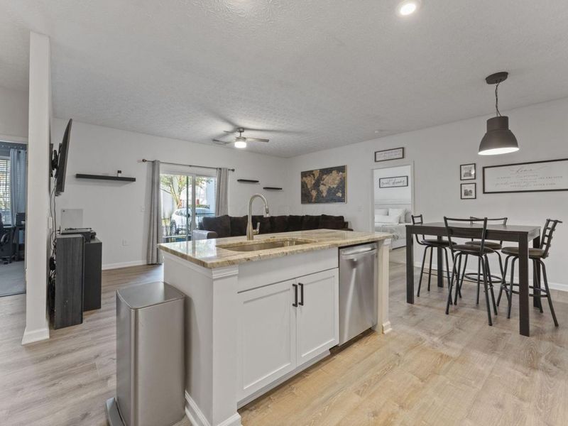 6170 Harbour Pointe, Unit 101, Columbus, OH 43231 Photo 9