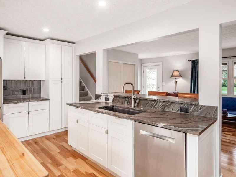 3944 Medford Square, Hilliard, OH 43026 Photo 9