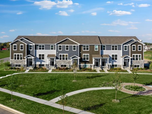 333 Settlers Place , West Dundee, IL 60118