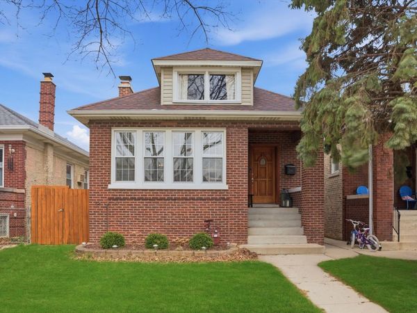 5340 W Agatite Avenue, Chicago, IL 60630