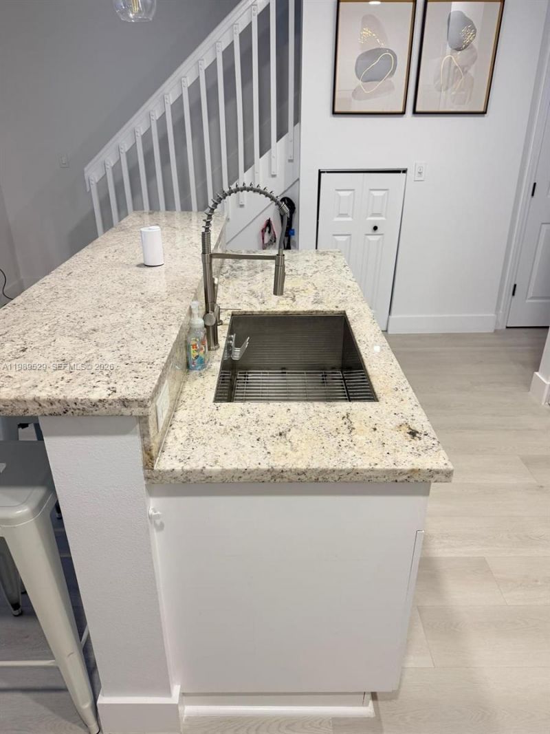 1022 NE 42nd Ter , Unit n/a, Homestead, FL 33033 Photo