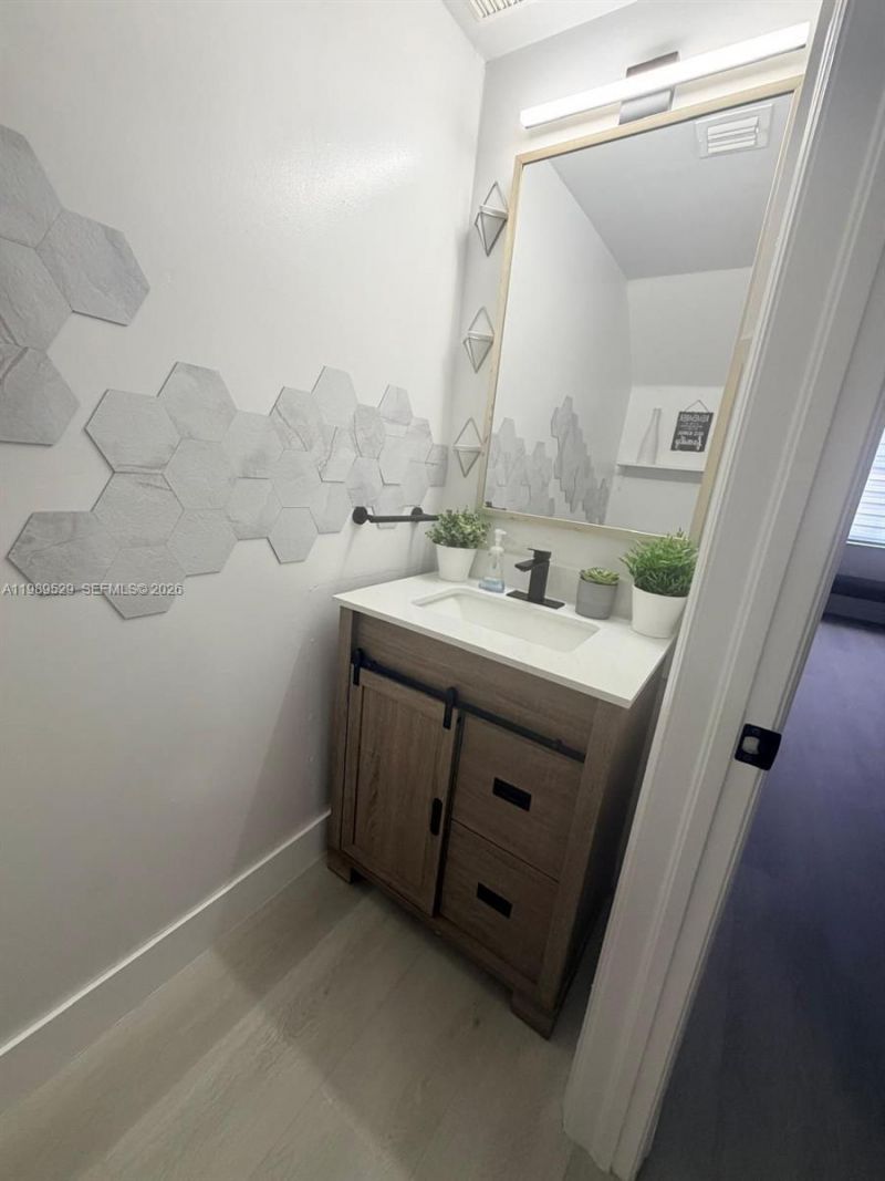 1022 NE 42nd Ter , Unit n/a, Homestead, FL 33033 Photo