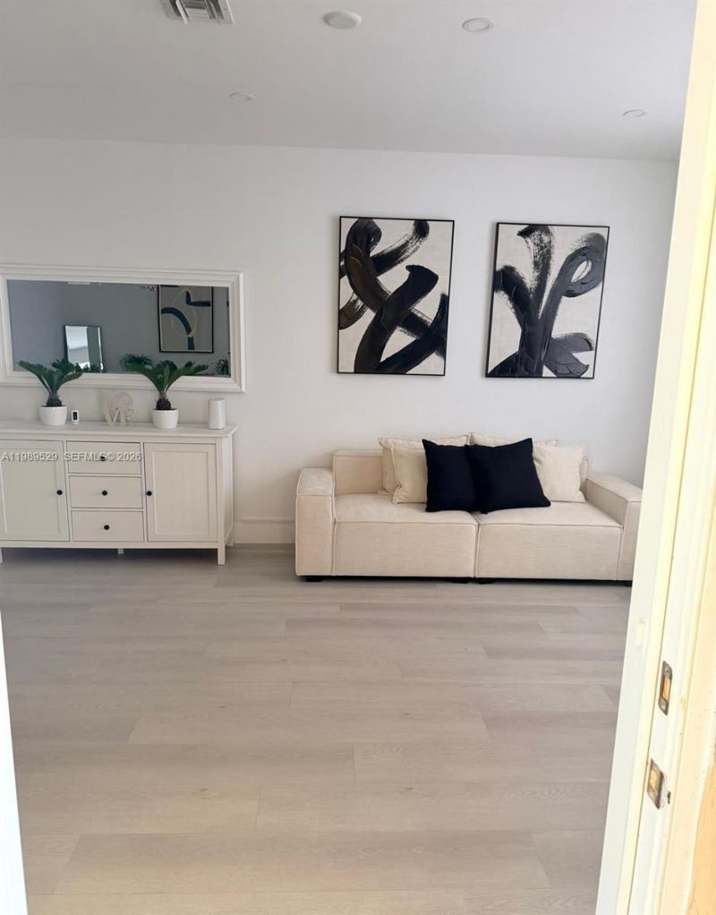 1022 NE 42nd Ter , Unit n/a, Homestead, FL 33033 Photo