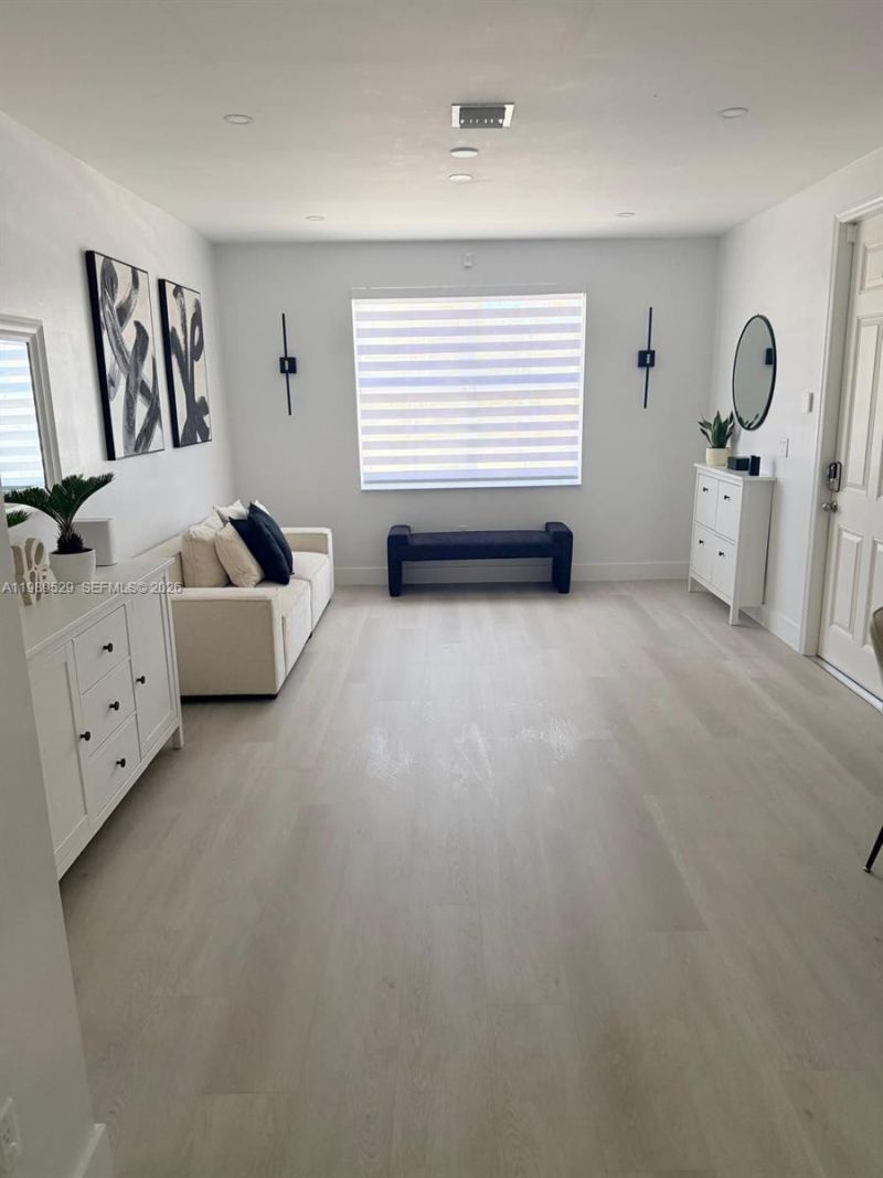 1022 NE 42nd Ter , Unit n/a, Homestead, FL 33033 Photo