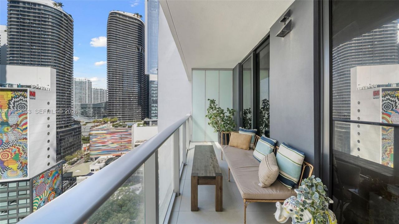 1010 Brickell Ave, Unit 2008, Miami, FL 33131 Main Photo