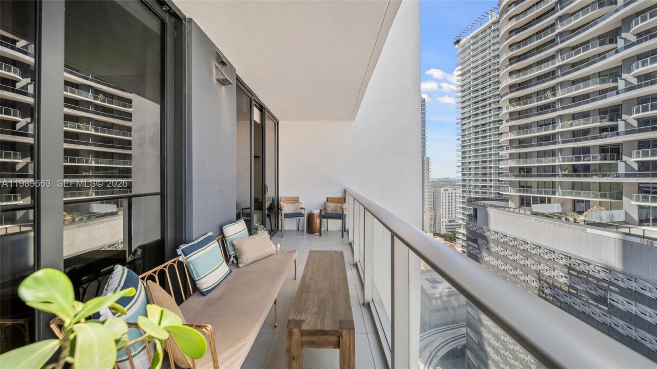 1010 Brickell Ave, Unit 2008, Miami, FL 33131 Photo