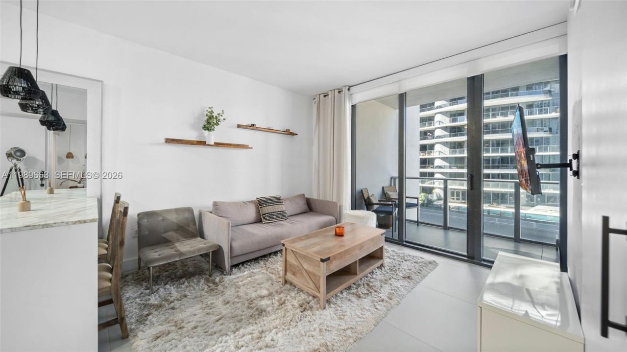 1010 Brickell Ave, Unit 2008, Miami, FL 33131 Photo