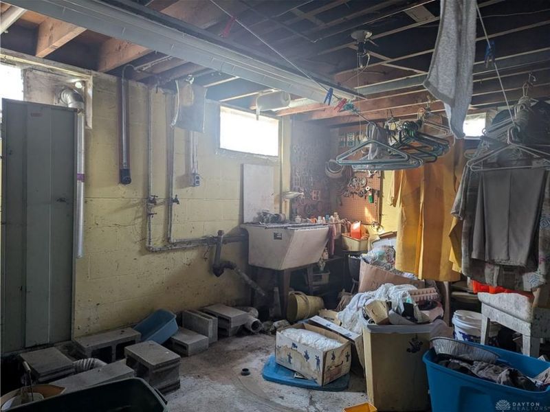 5031 W National Road, Bethel Township, OH 45504 Photo 8