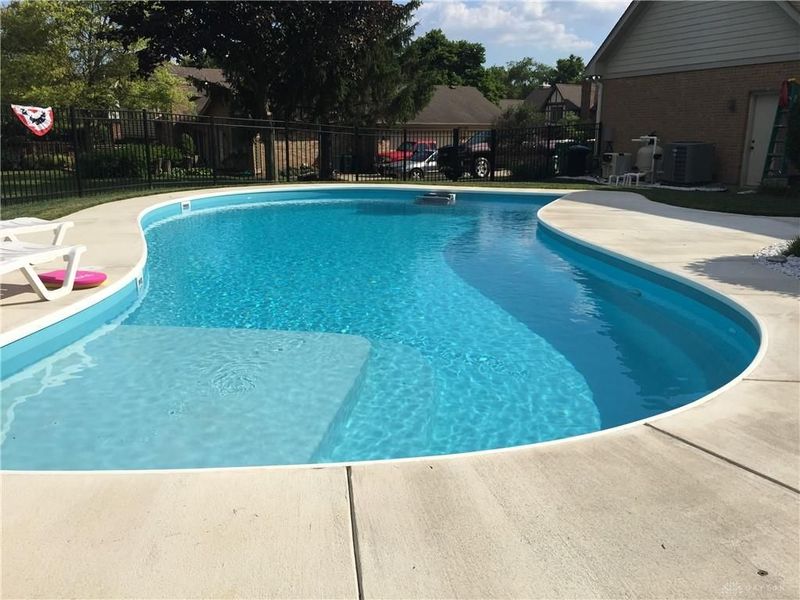 8800 Withersfield Court, Springboro, OH 45066 Photo 4