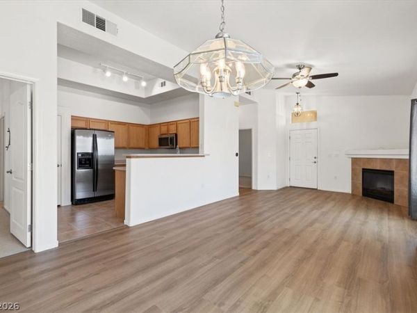 3474 Desert Cliff Street , Unit 201, Las Vegas, NV 89129