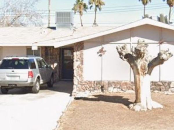 5820 Carmen Boulevard, Las Vegas, NV 89108